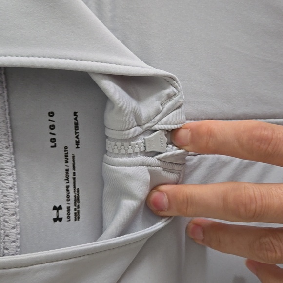 Women's Under Armour Jacket - Picture 2 of 4